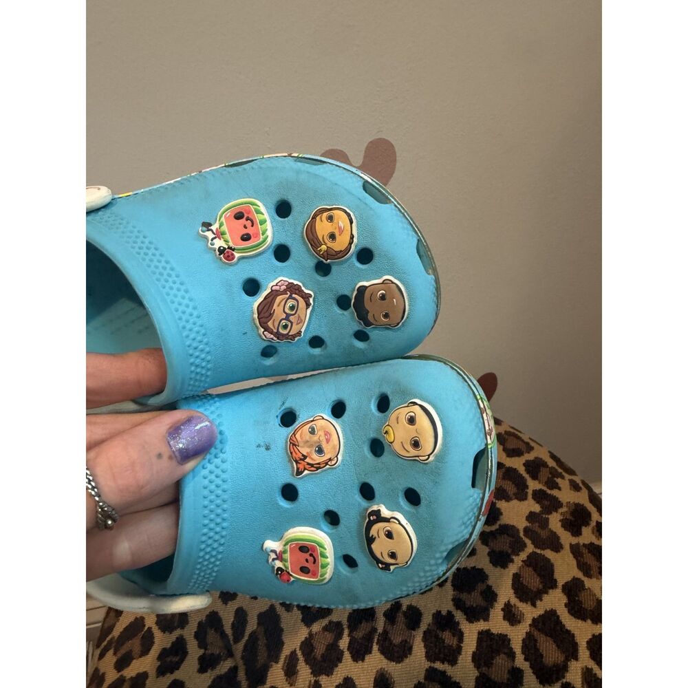 Kids Cocomelon Crocs C10